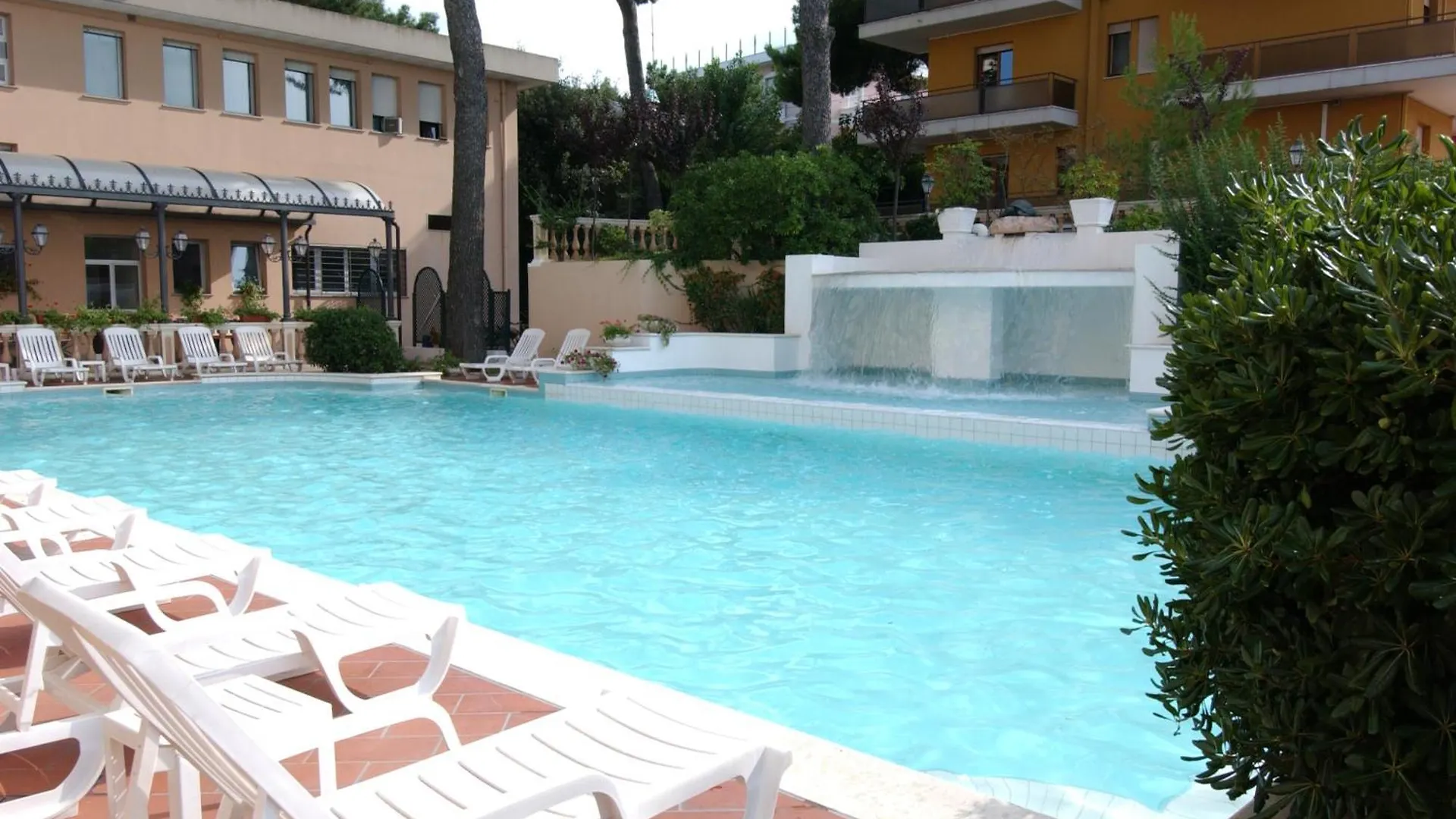 Family Room Sul Porticciolo リッチョーネ ホテル